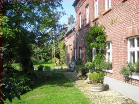 VERKAUFT! Naturschönheit! – seltener Vierkanthof sofort bezugsbereit…, 41366 Schwalmtal, Bauernhaus